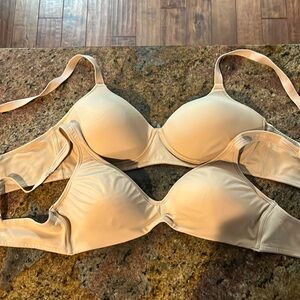 NWOT 2 bras, 40C